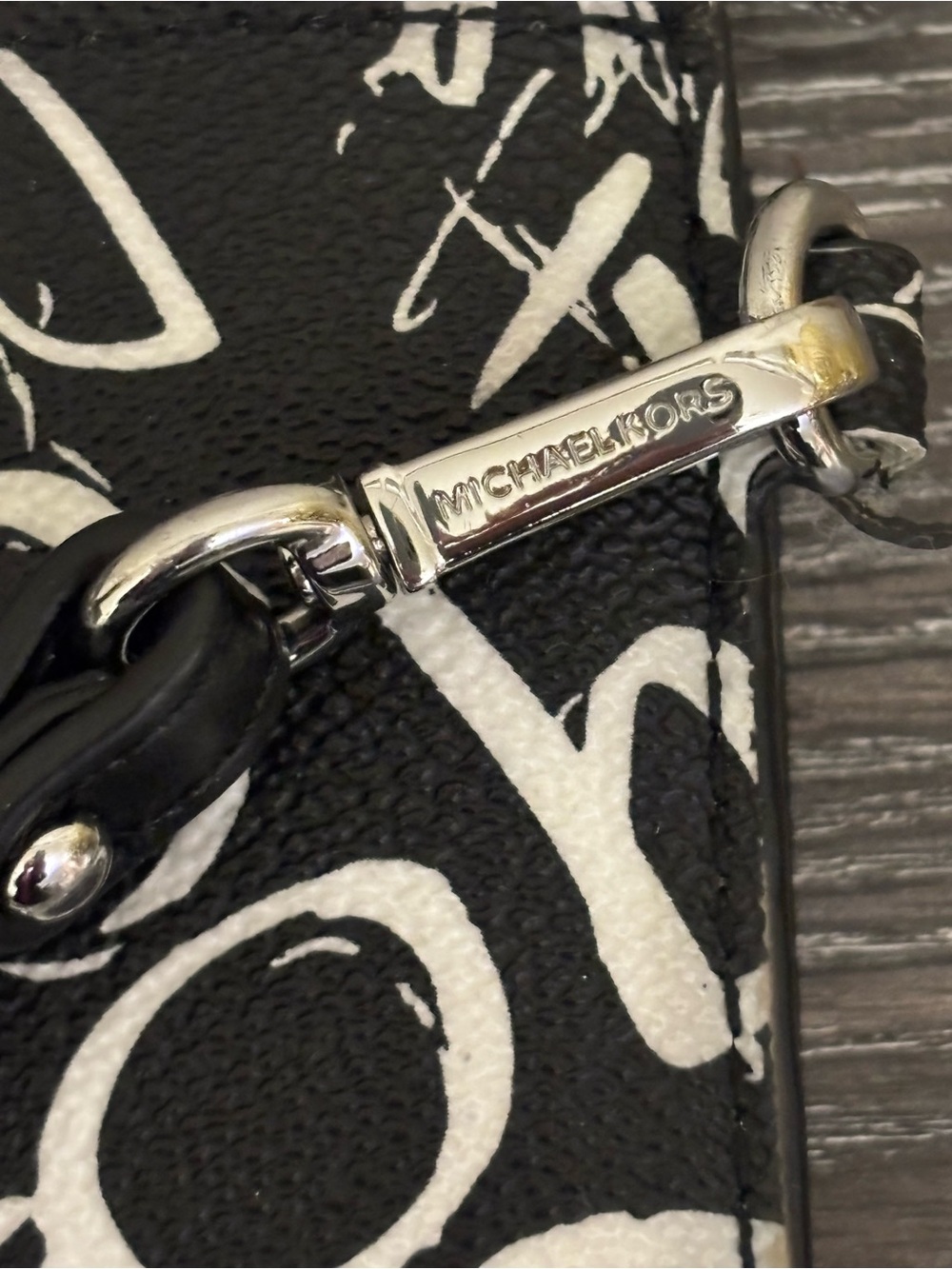 Michael Kors Graffiti Print Double Zip Wristlet Wallet Phone Holder Black White - Picture 8 of 16